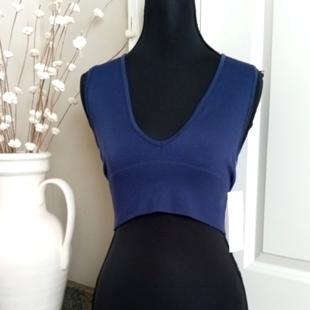 Attifall Blue Sleeveless Fitted Crop Tank Top Deep V-Neck M/L NWT